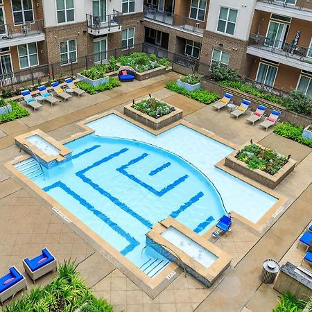 Penthouse Cool-Oasis-In-Houston-Rental Car Available-View-Great-Sleep 外观 照片